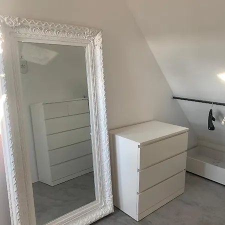 Schoene Dachgeschoss-maisonette Apartment Munich