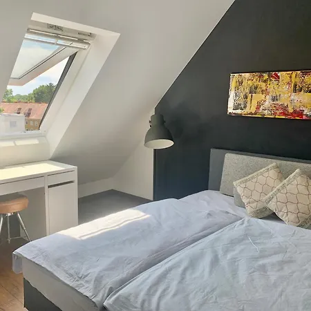 Apartment Schoene Dachgeschoss-maisonette Munich