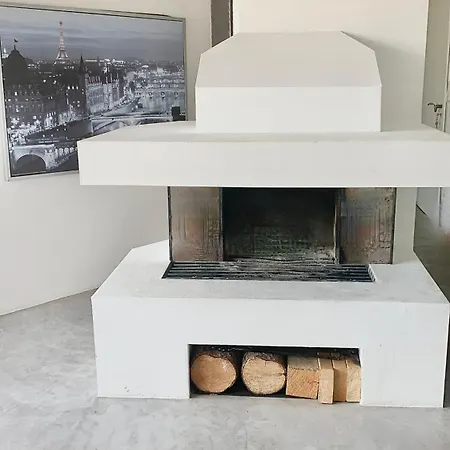 Appartement Schoene Dachgeschoss-maisonette *