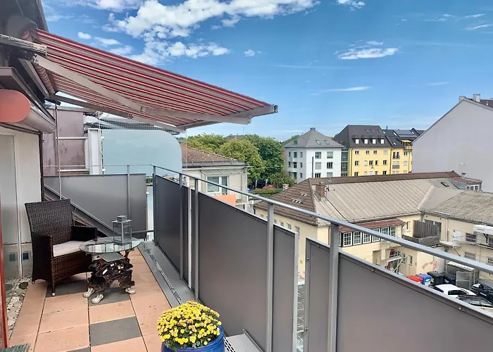 Schoene Dachgeschoss-maisonette Monaco di Baviera