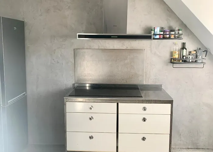 Schoene Dachgeschoss-maisonette Appartamento *